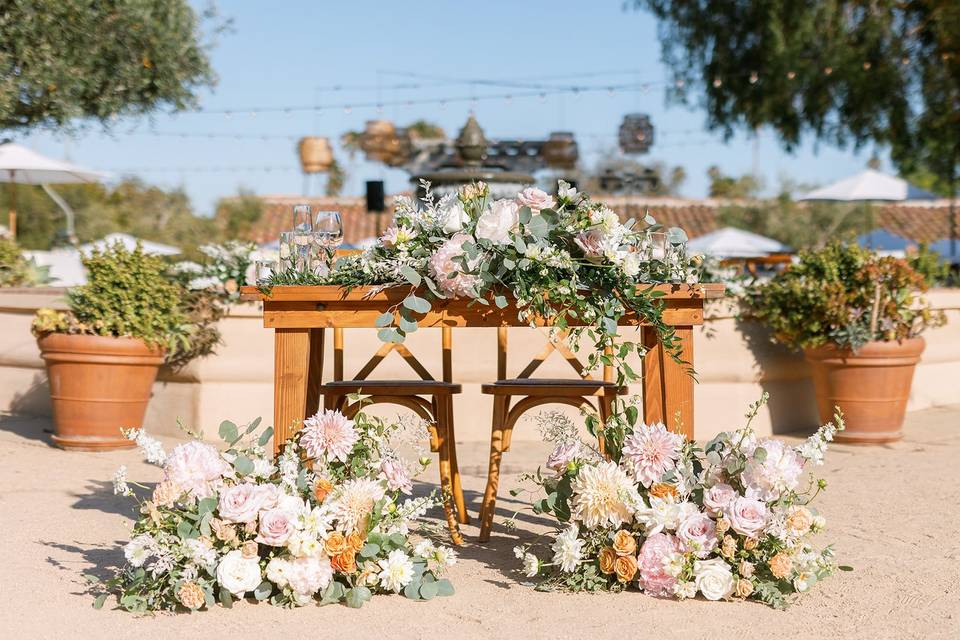 Sweetheart table