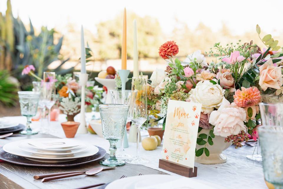 Dinner table details, menu