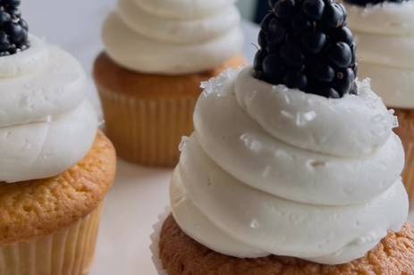 Blackberry Vanilla cupcakes