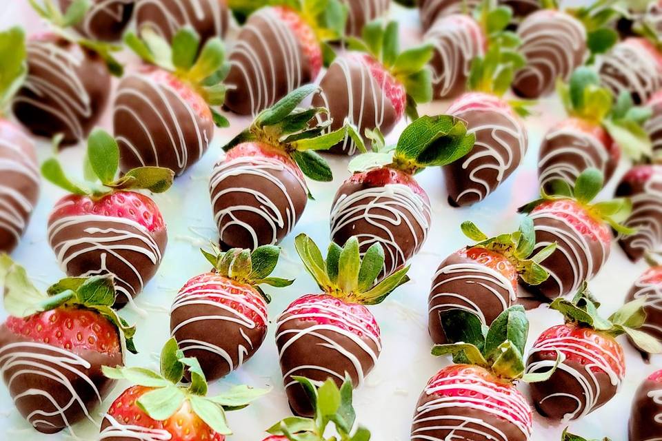 Strawberries dipped chocolate