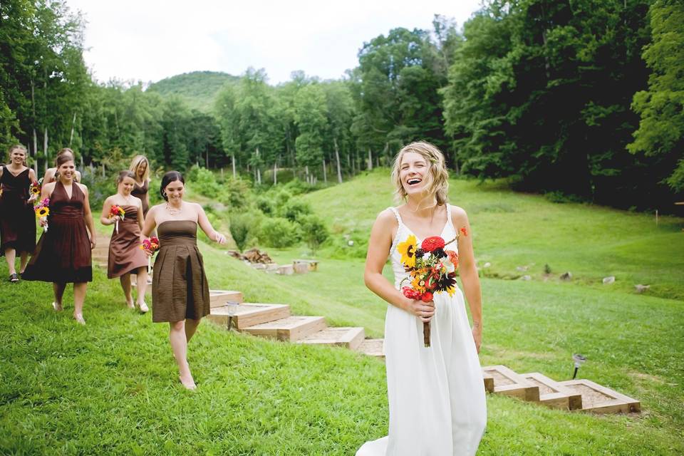 Bride and the bridemaids