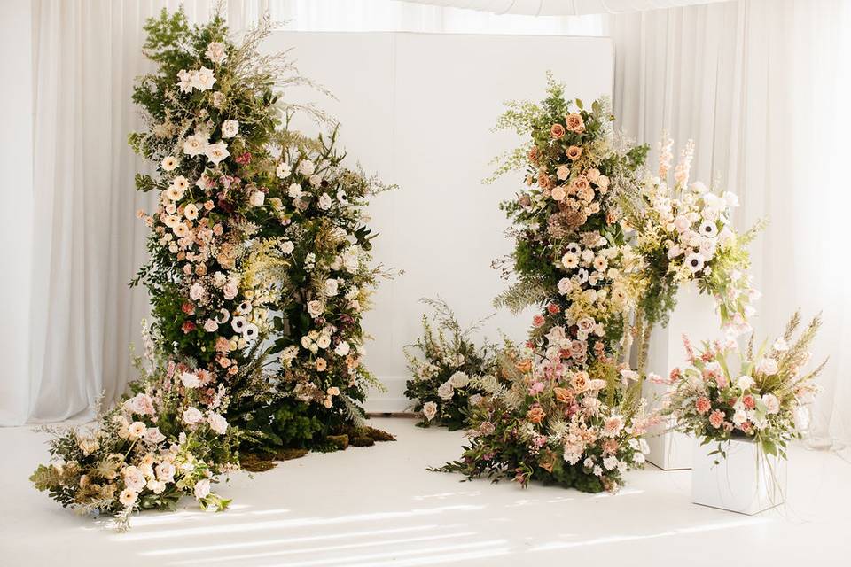 2025 S&Co Broken Floral Arch
