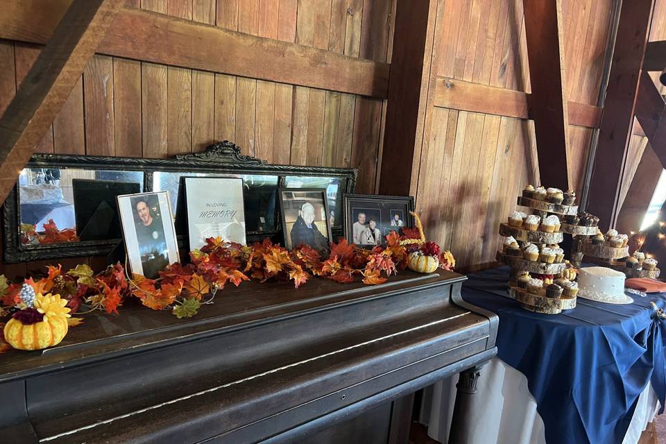 Piano bar