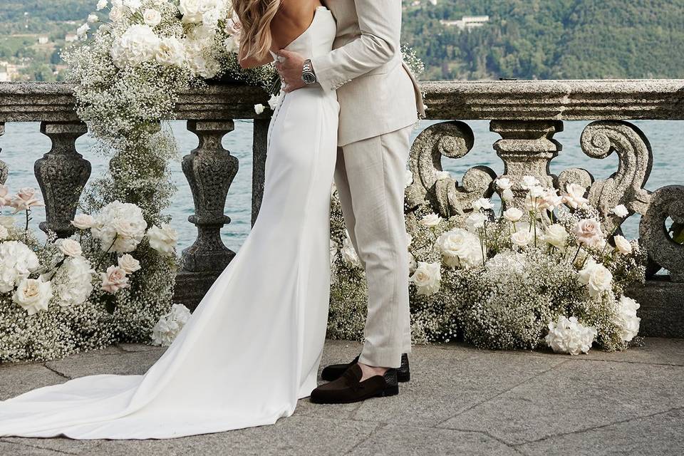 Elopement, Lake como