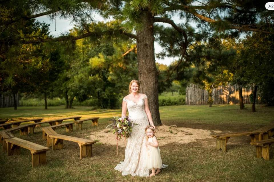 The bride and flower girl