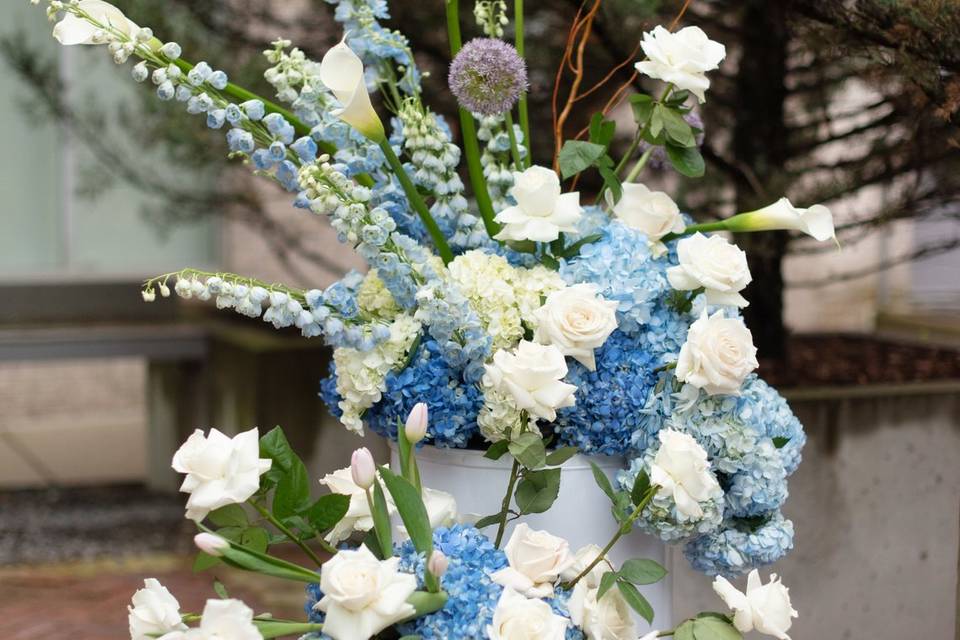 Altar Pillar Arrangements