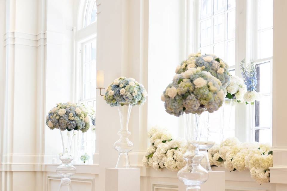 Altar Floral Decor