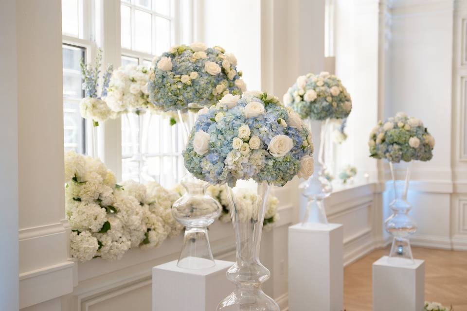 Altar Floral Decor
