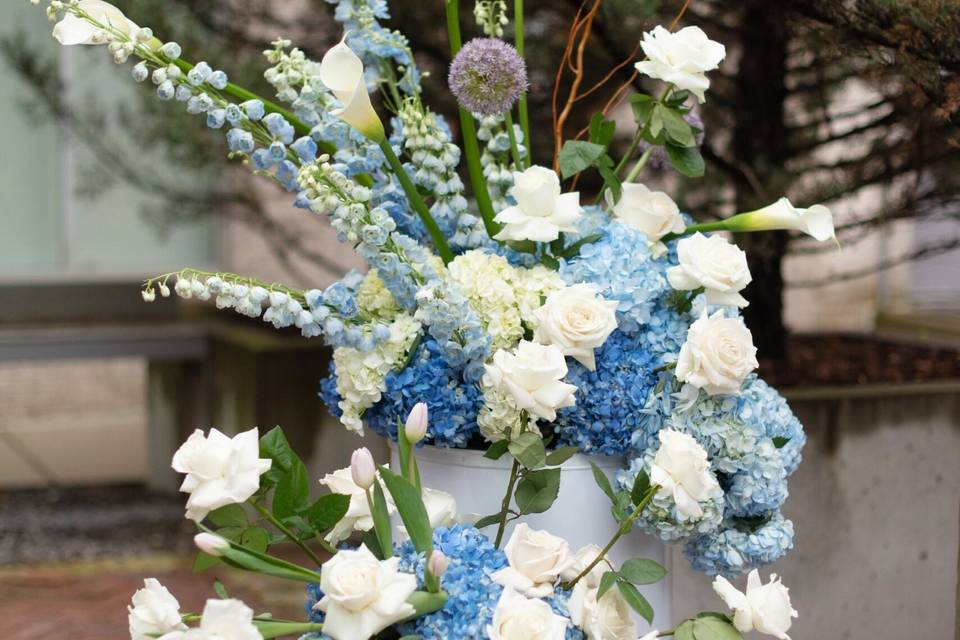 Altar Pillar Arrangements