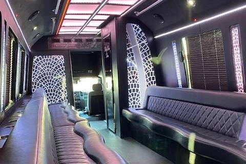 28p Limousine Party Bus