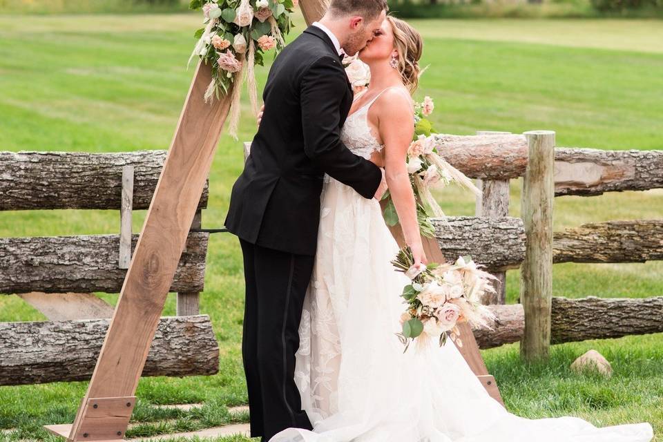 Outdoor Bridal Portraits