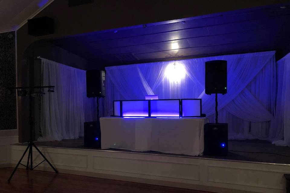 DJ set-up