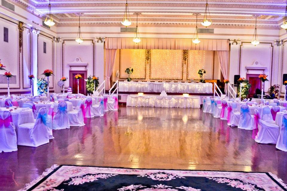 White Banquet Chair Covers, Fuchsia & Turquoise Organza Sashes