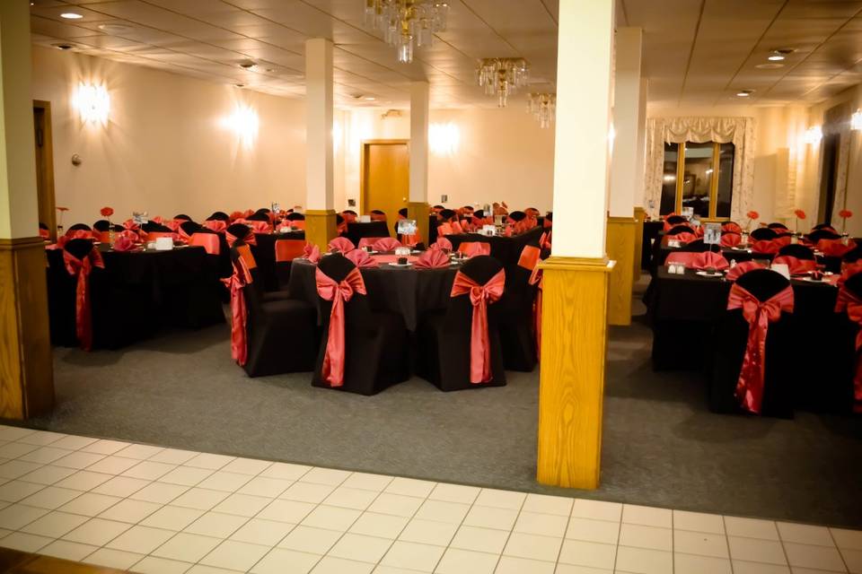 Black Spandex Chair Covers & Watermelon Satin Sashes