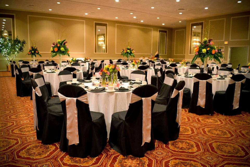 Black Banquet Chair Covers & Silver Satin Sashes