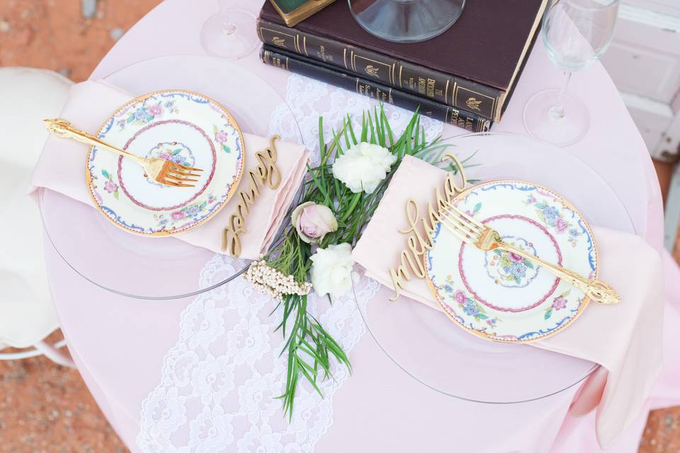 Cute Sweetheart table in pink