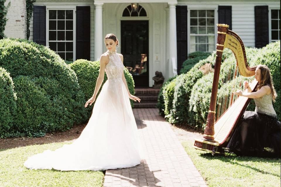 Griffin Georgia Bride and Harp