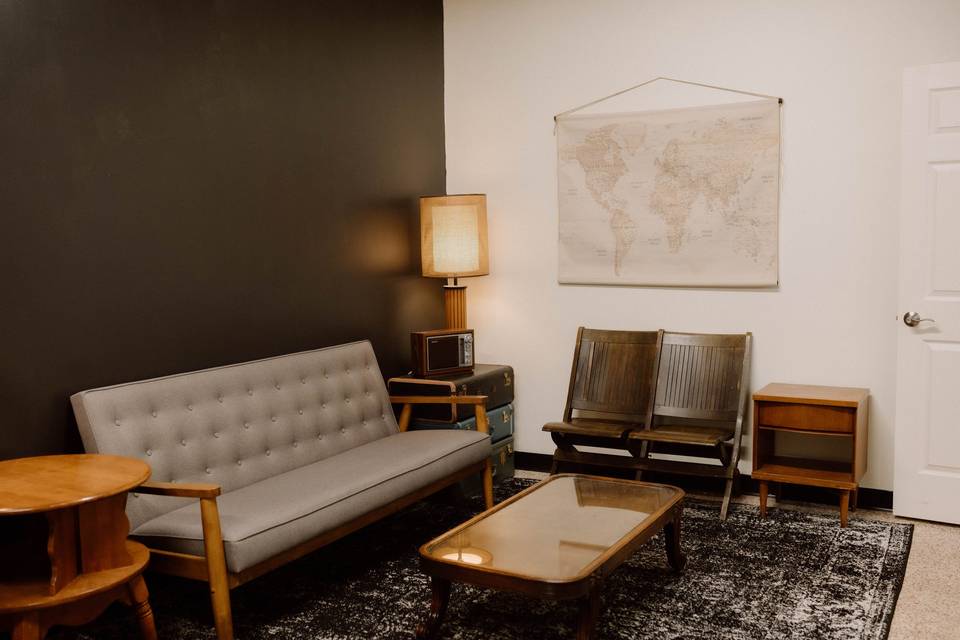 Grooms Suite