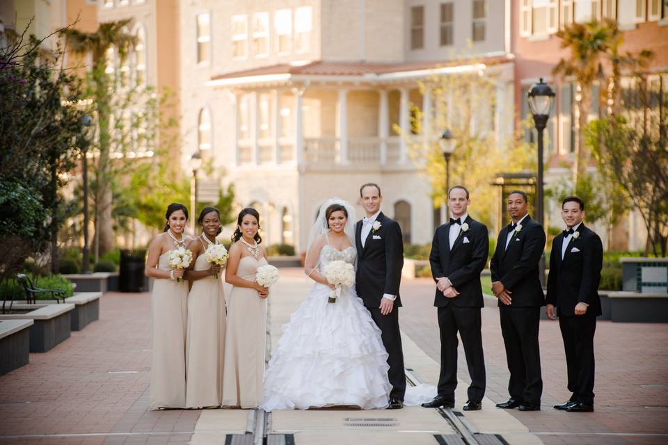 Formal photo along the Eilan's Promenade