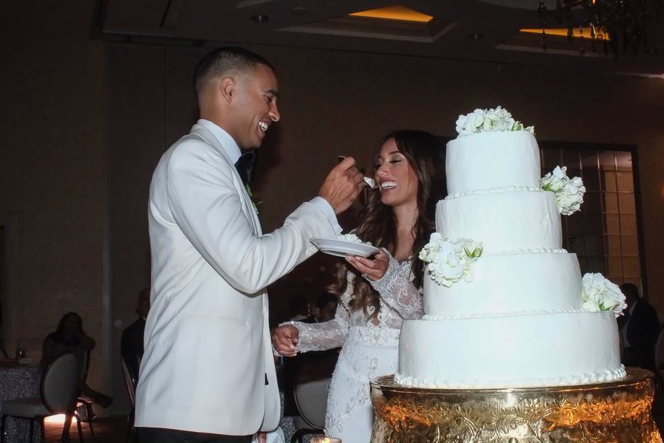 Eating of wedding cake