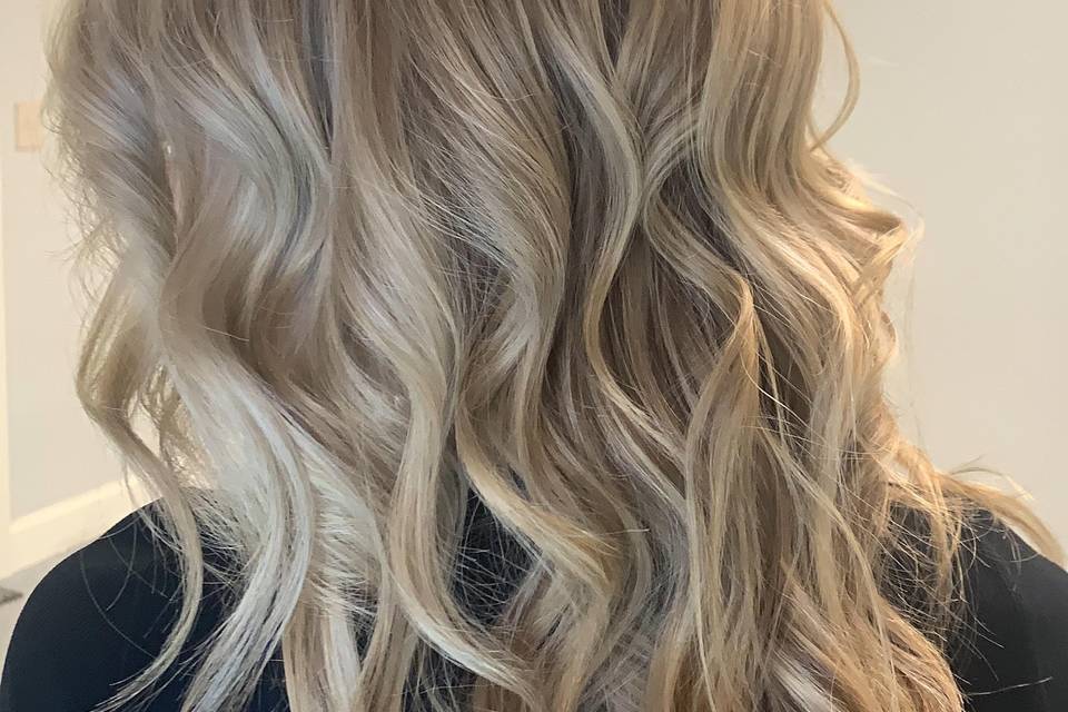 Highlight blonding