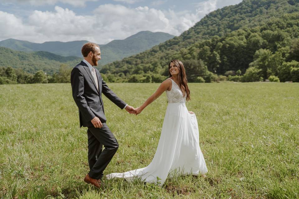 Airbnb elopement in Asheville