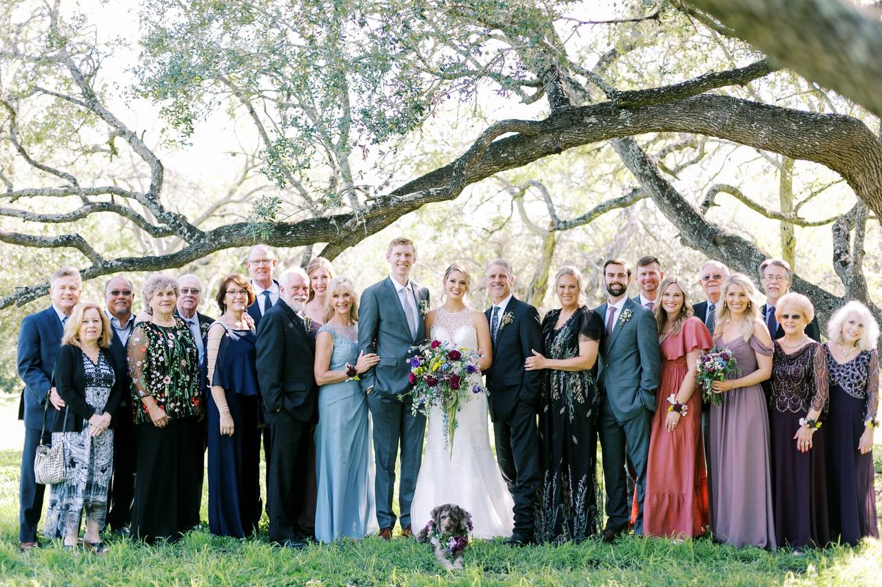 The Oaks of Ever After - Barn & Farm Weddings - Marion, TX - WeddingWire