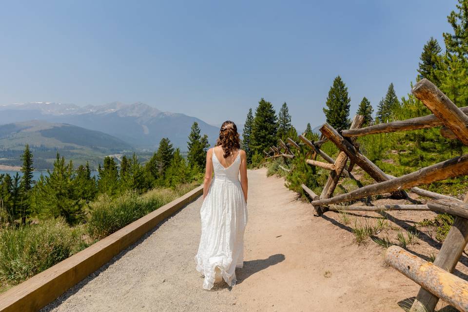 Gorgeous breckenridge bride