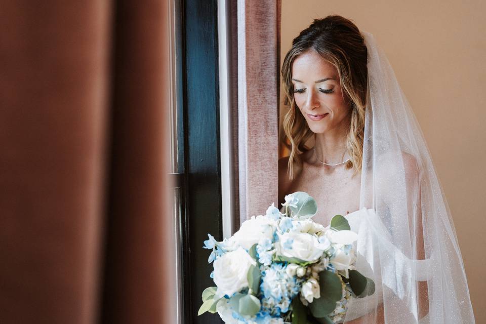 A radiant bridal moment