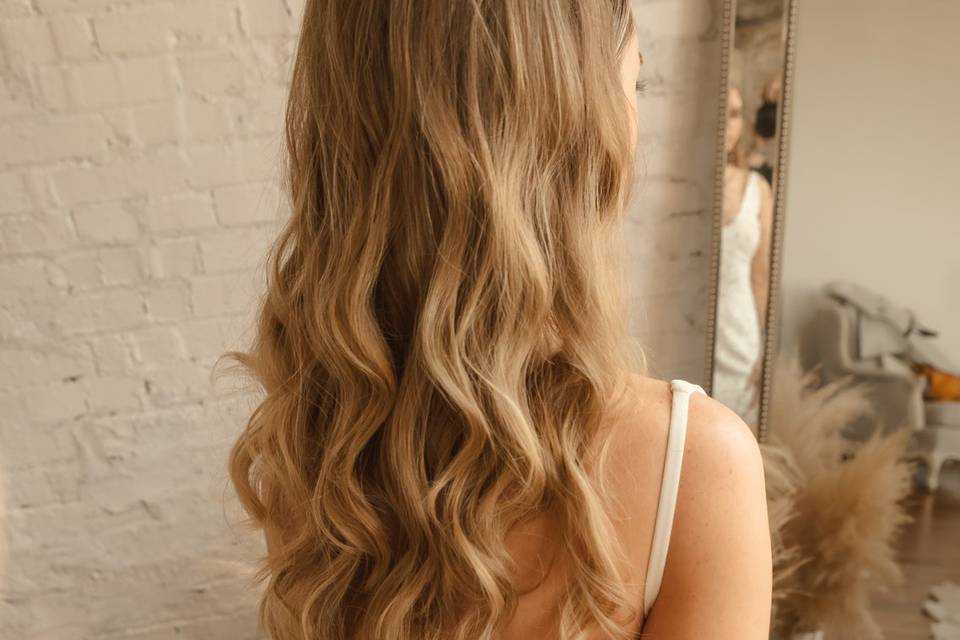 Romantic Bridal Waves