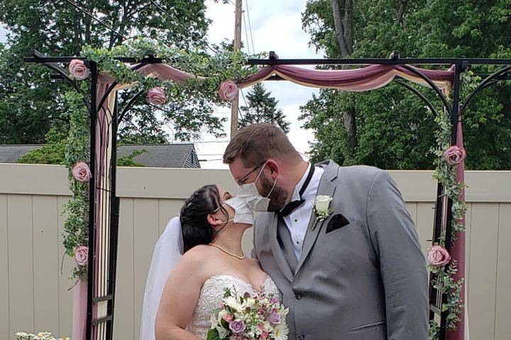 Coronavirus elopement