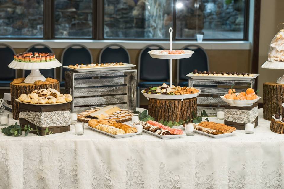 Small 'rustic' cookie display