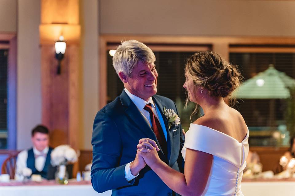 Father and daughter dance