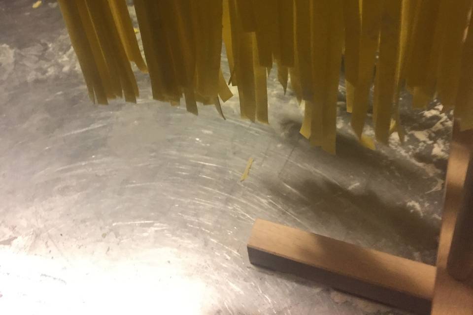 Fresh pasta drying