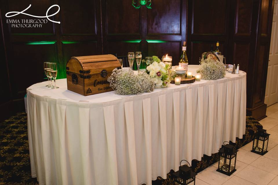 Sweetheart table