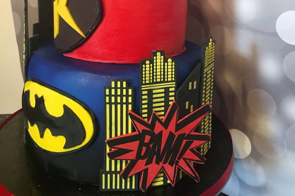 Robin and batman cake