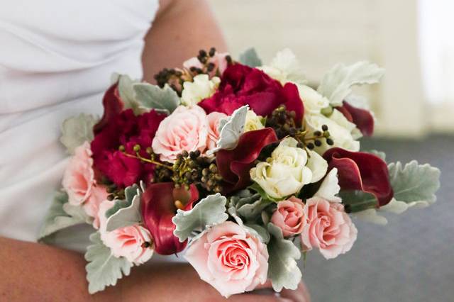 Red and pink roses