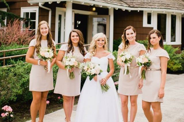 The bride with her bridesmaids