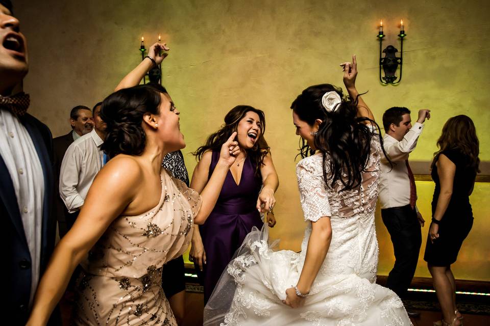 The bride with her bridesmaids