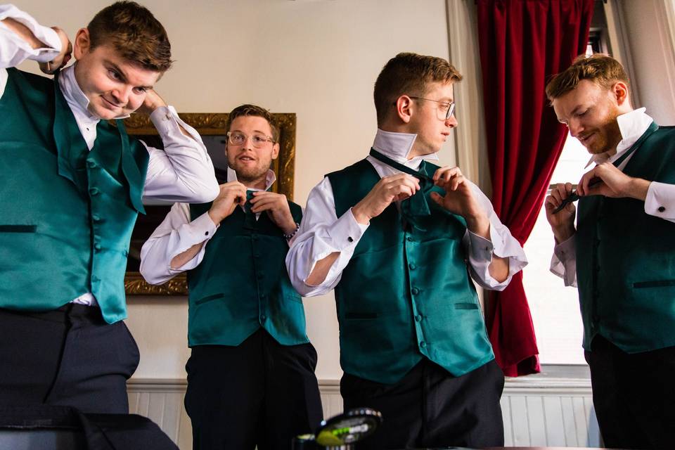 Groomsmen getting ready