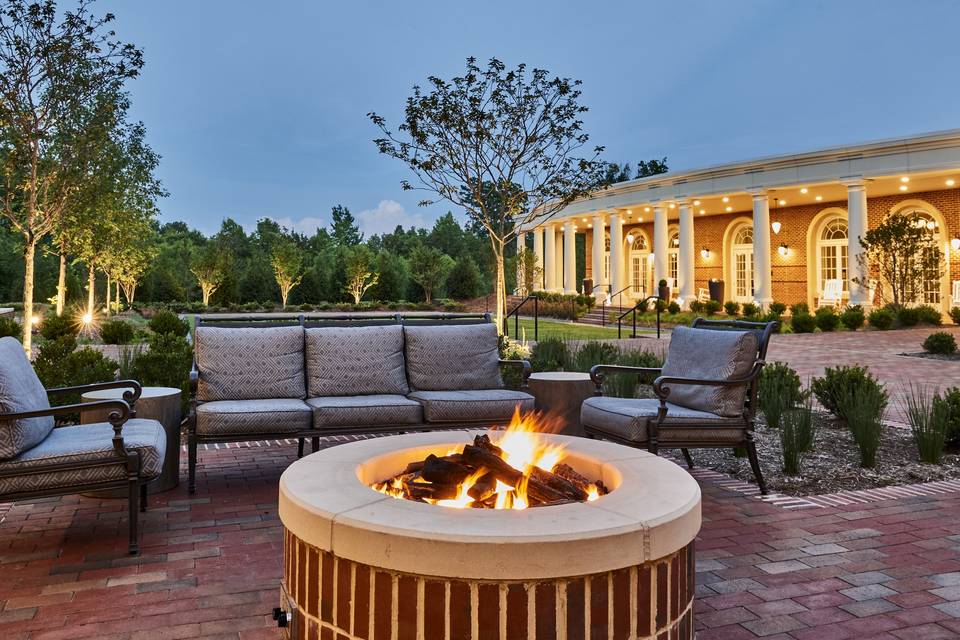 Outdoor firepits