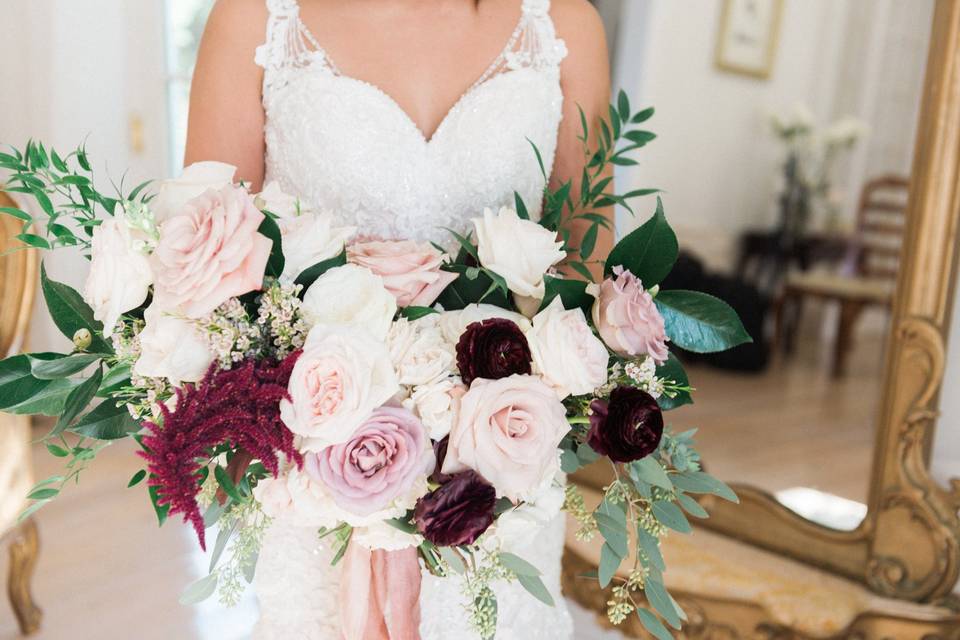 Bride's bouquet | Image: Ali McLaughlin