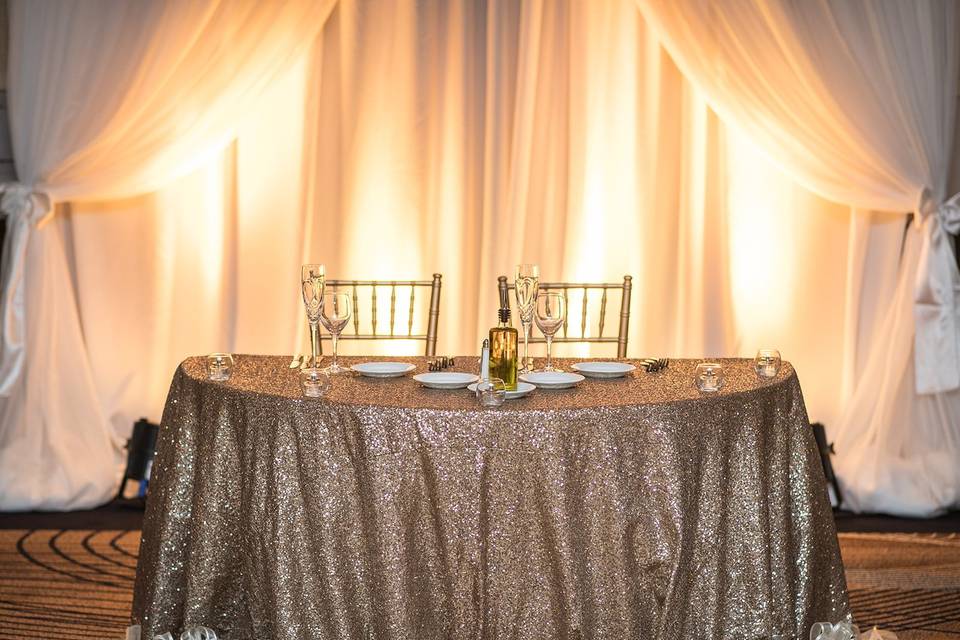 Glittering sweetheart table