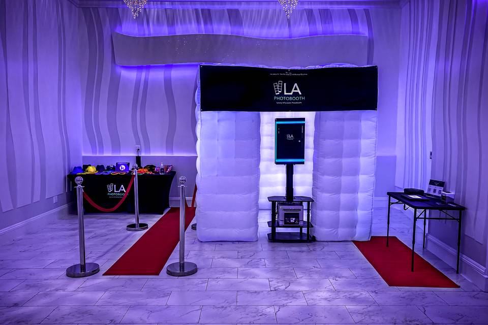 Luxury Affordable Photobooth