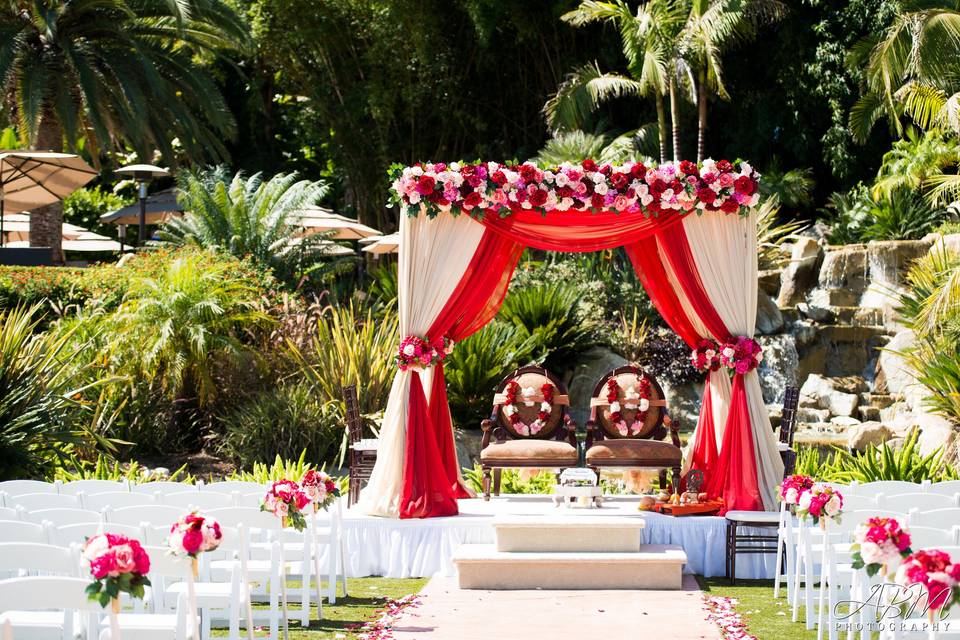 Mandap In Compass Garden