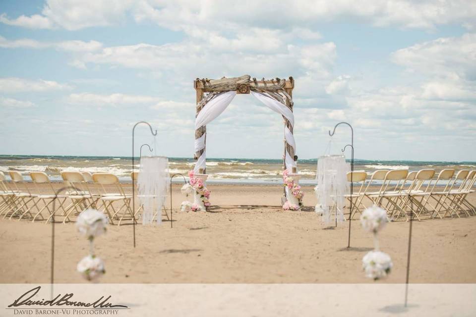 Ceremony at Woodlawn Beach