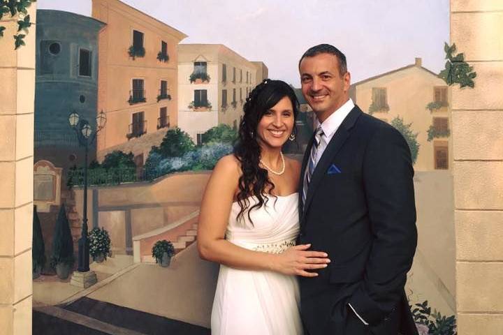 Bride & Groom in the Courtyard