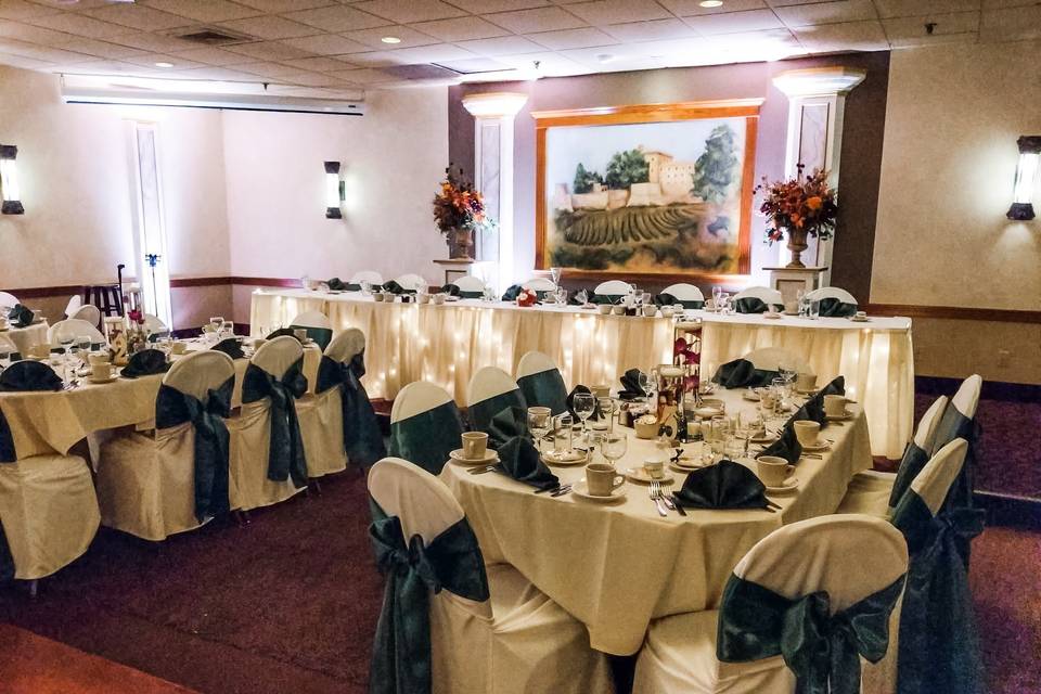 Ilio DiPaolo's Restaurant & Banquet Facility