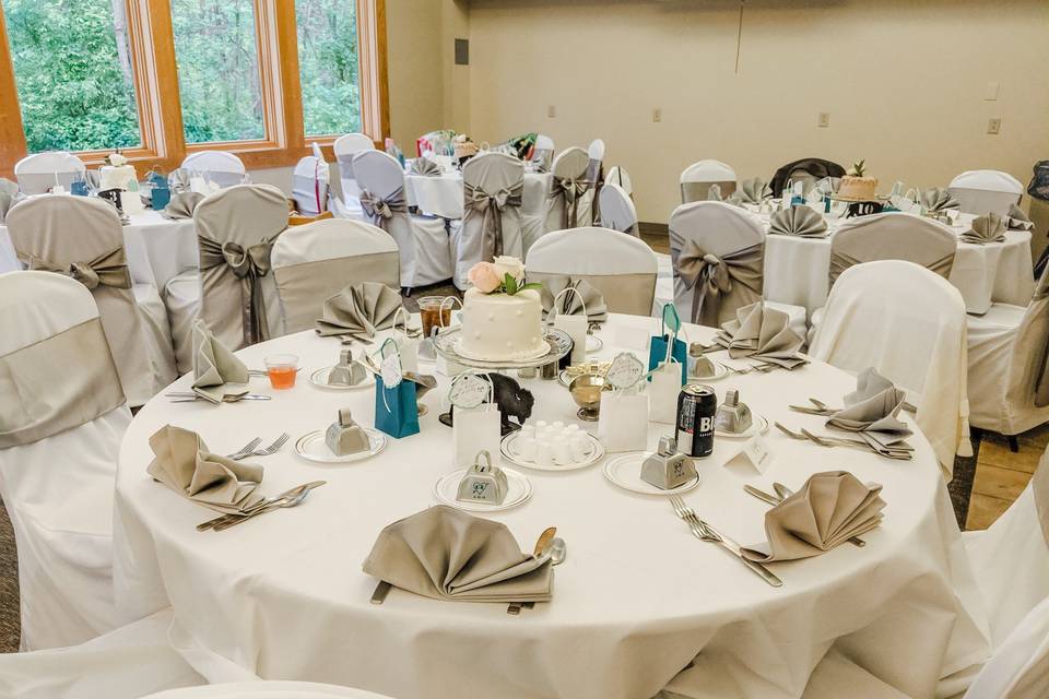 Tables at Woodlawn Beach