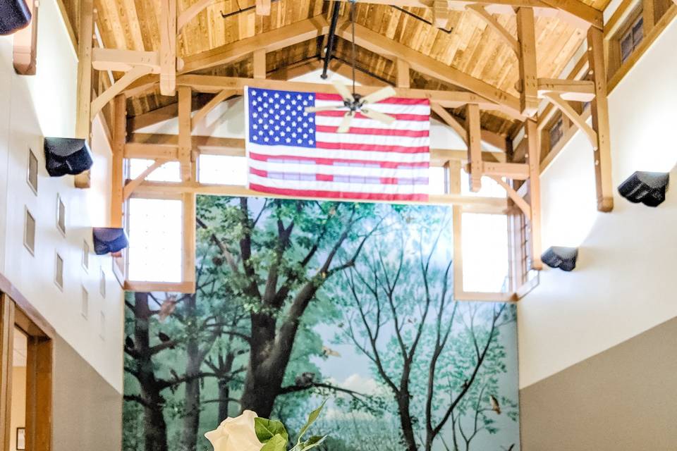 Centerpiece with mural